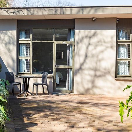 Glen Maine Guest House Pretoria Exterior photo